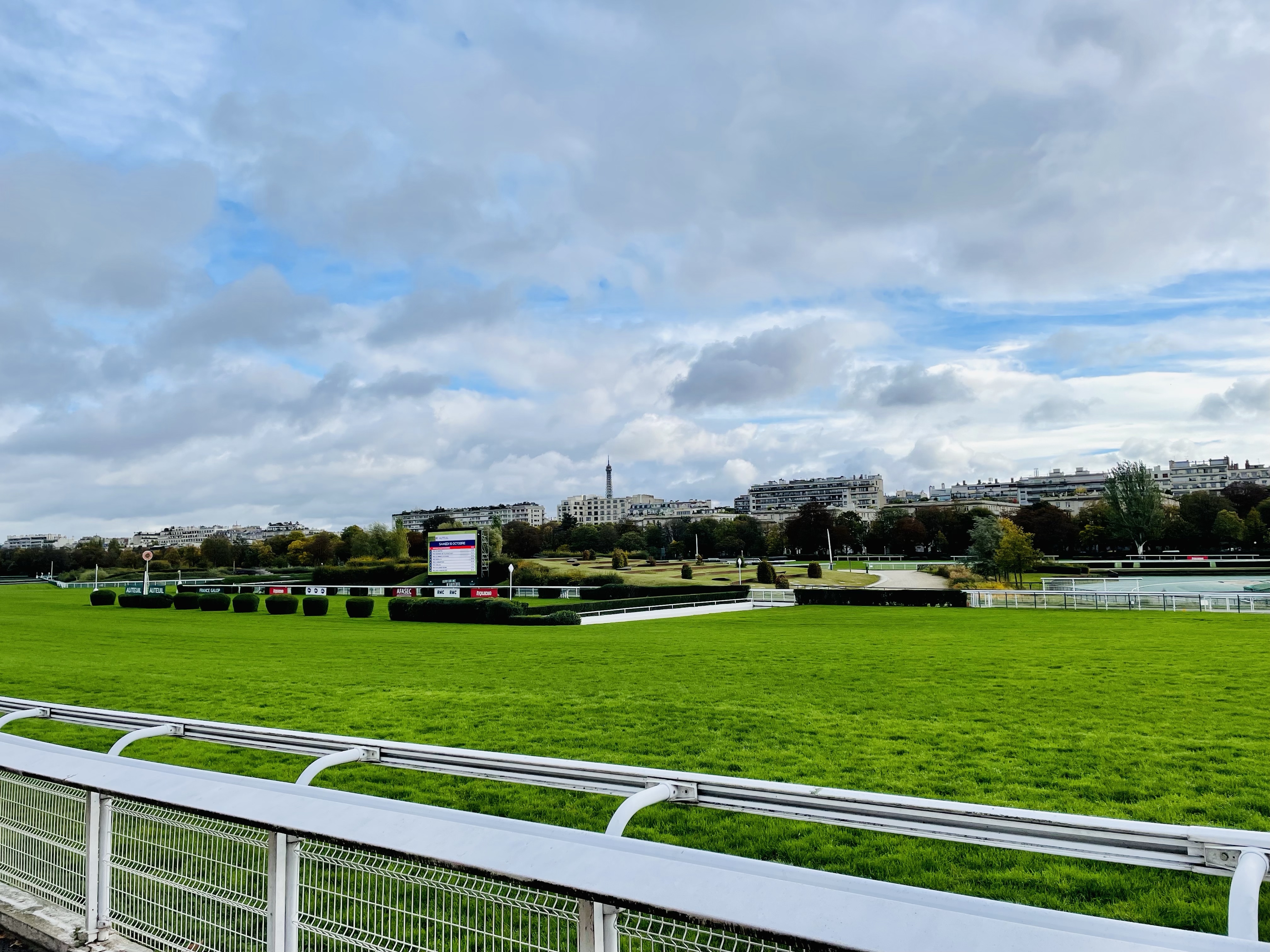 Premier Dimanche sur l’hippodrome d’Auteuil!